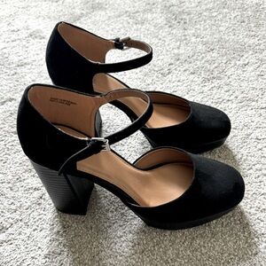 Dolce Vita Moesha Lizard-Embossed Platform Pump